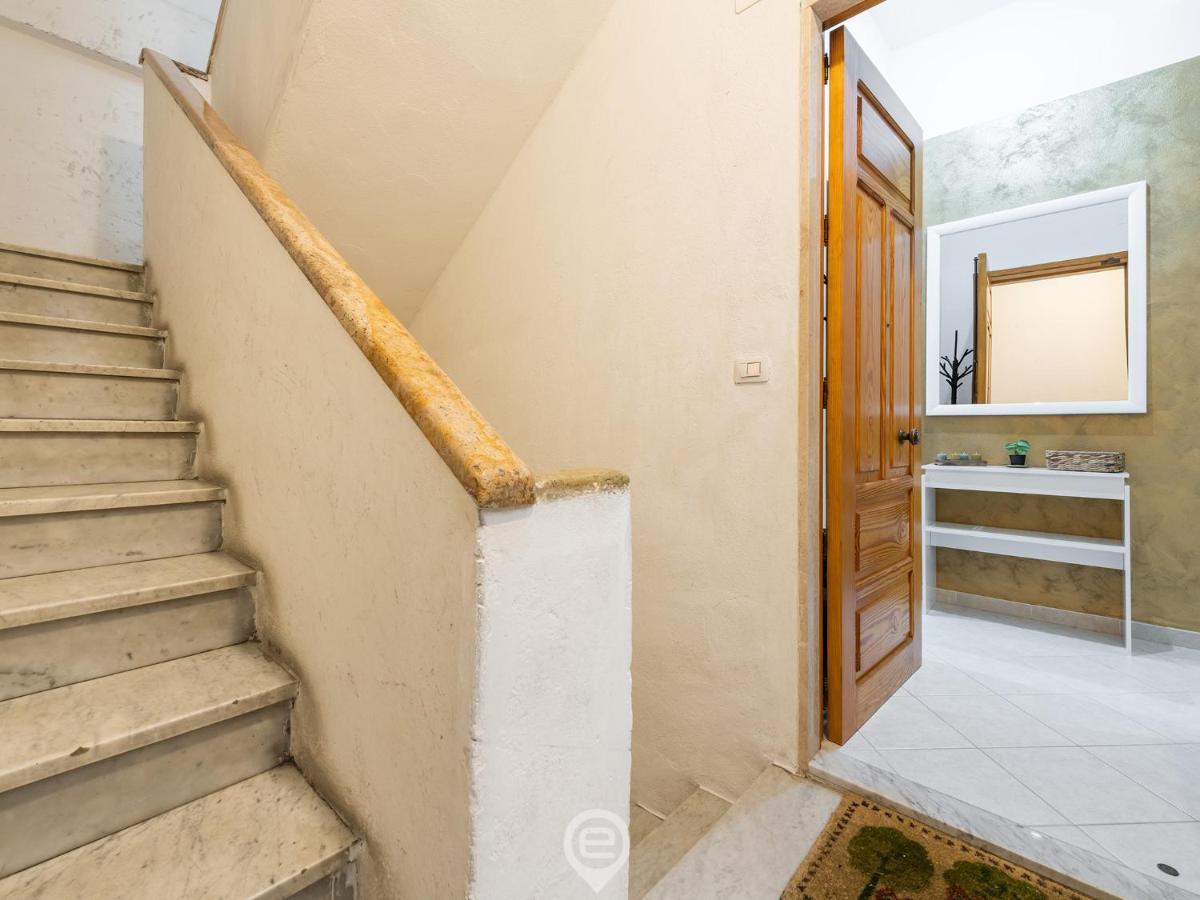 Trendy City Apartment Cagliari Eksteriør bilde
